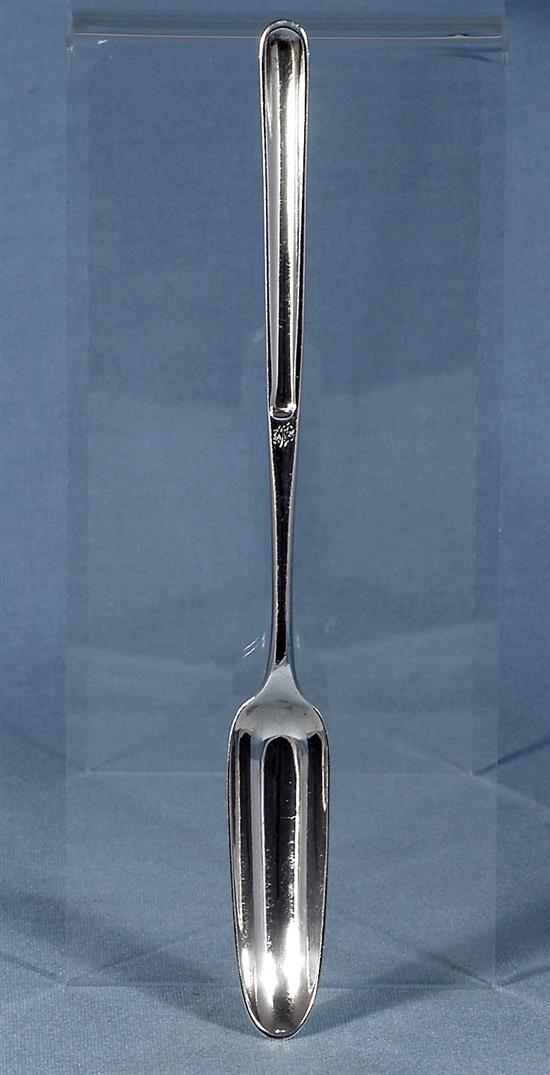 A George III silver marrow scoop, Length: 230mm Weight: 1.6oz/52grms